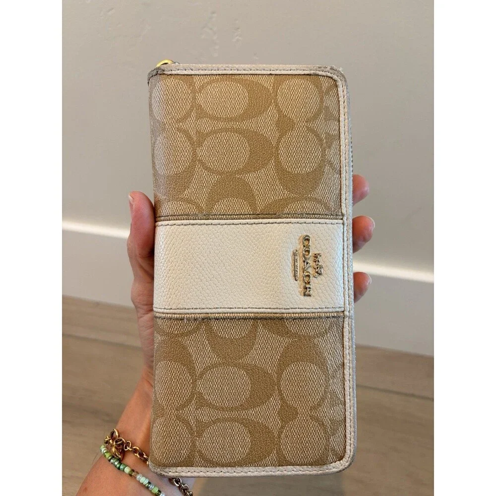 COACH F54630 IMDQC ACCORDION ZIP WALLET IN SIGNATURE CANVAS